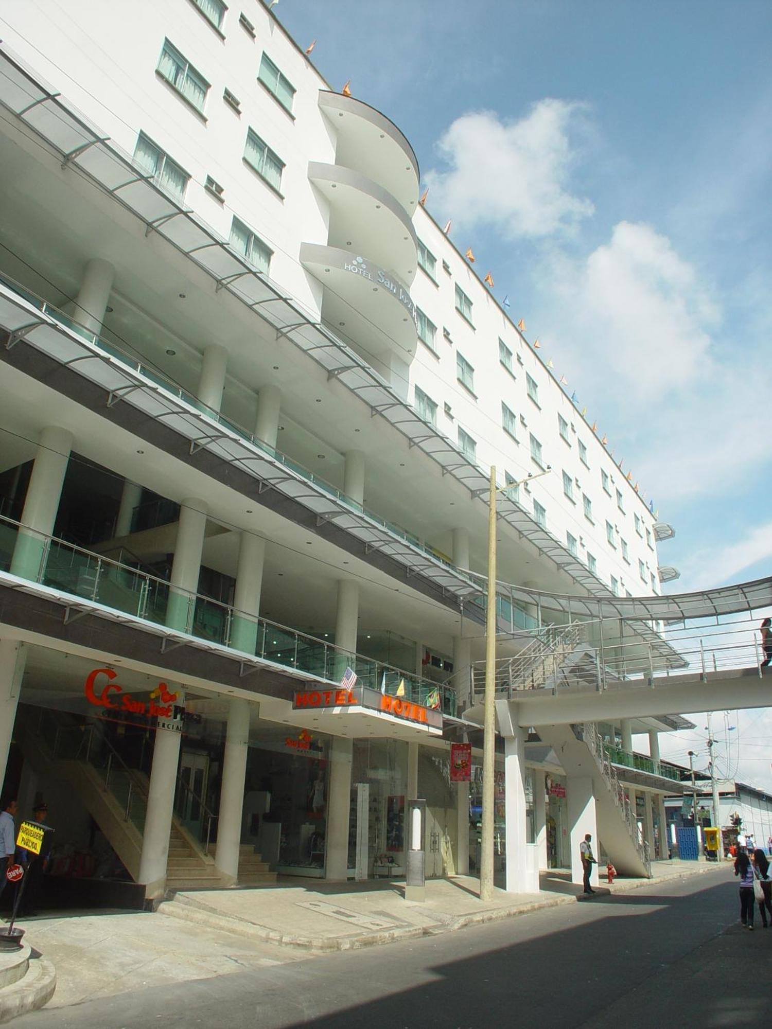 Hotel San Jose Plaza Букараманга Екстериор снимка